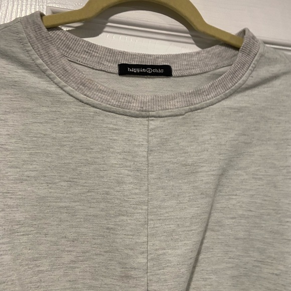 Hippie Chic Size S Gray Long Sleeve Twist Front Crew Neck Pullover Sweatshirt - Picture 2 of 11